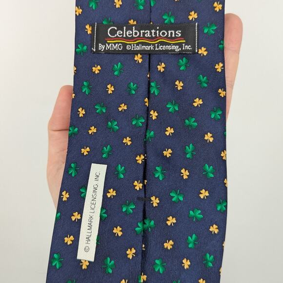 100% Silk Blue, Gold, & Green Clover St. Paddy's Day Neck Tie Made in USA - Picture 5 of 5